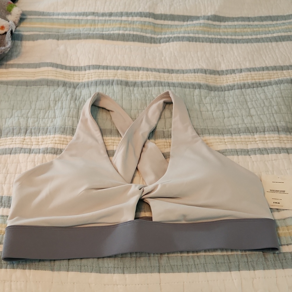Sports bra